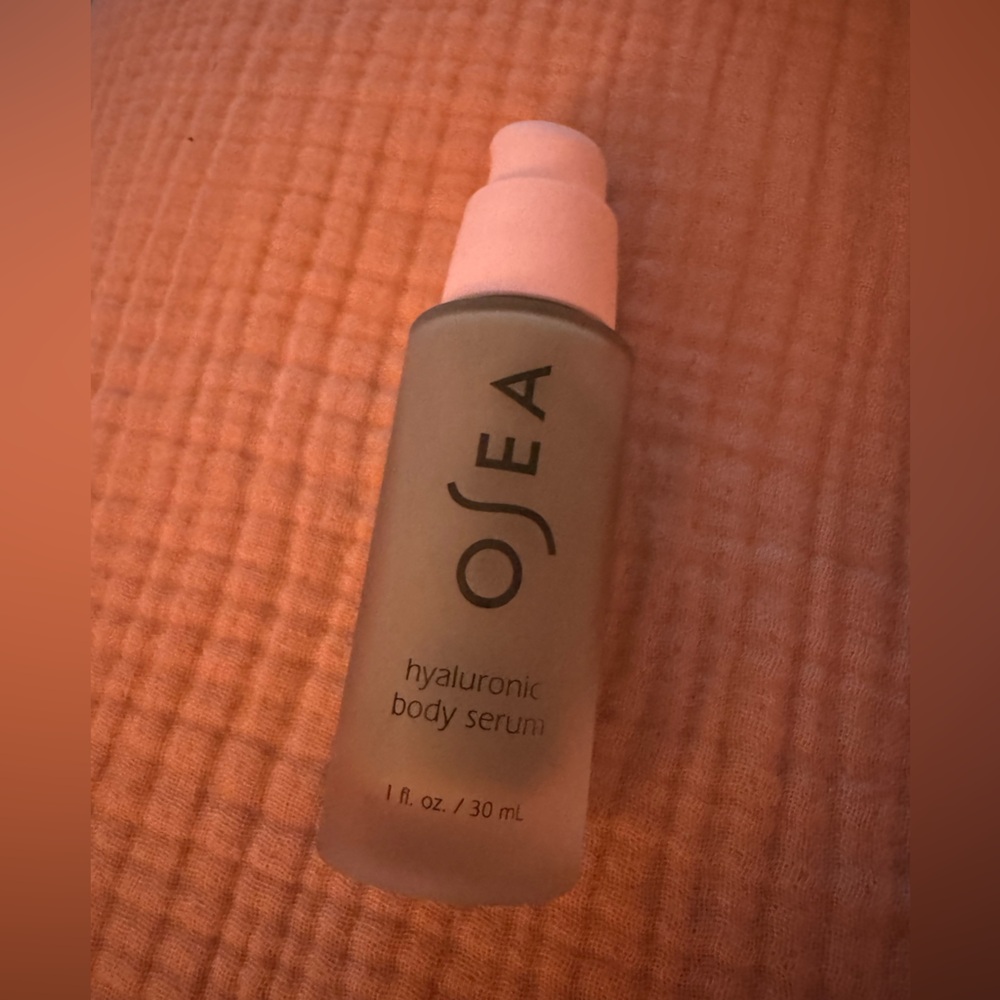 Osea Hyaluronic Body Serum - Soft Pink